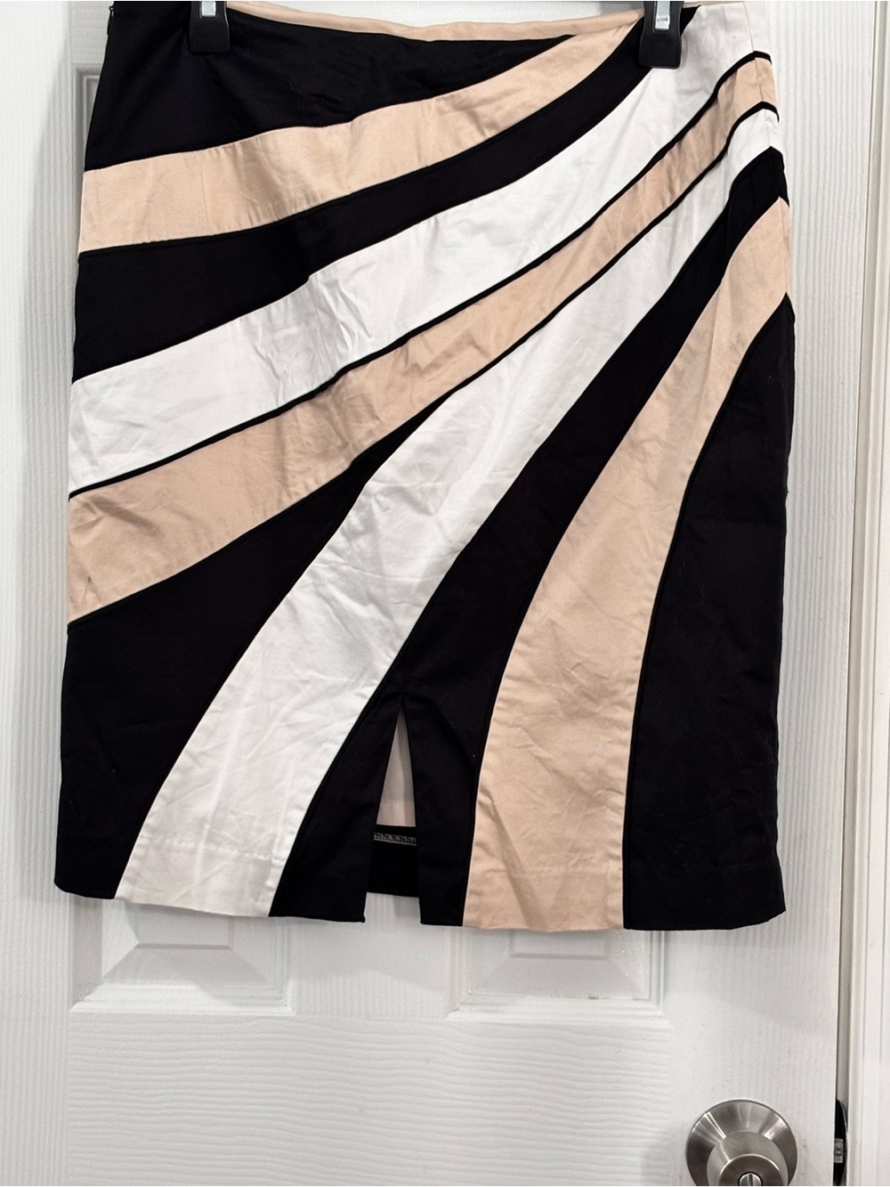 🐞White House Black Market Black, Cream & Tan Spiral Panel Mini Skirt - Picture 4 of 10